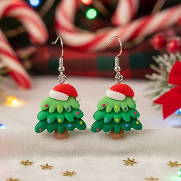 Festive Christmas Tree Earrings 🎄 Resin 18K White Gold Plated Ear Needles 🎅 - Picture 6 of 11